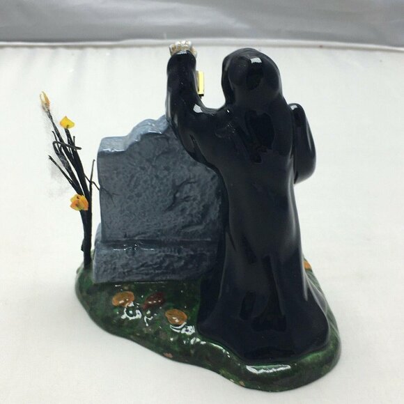 Department 56 Halloween Series Village Accessories Sign #56.53044 - Picture 3 of 9